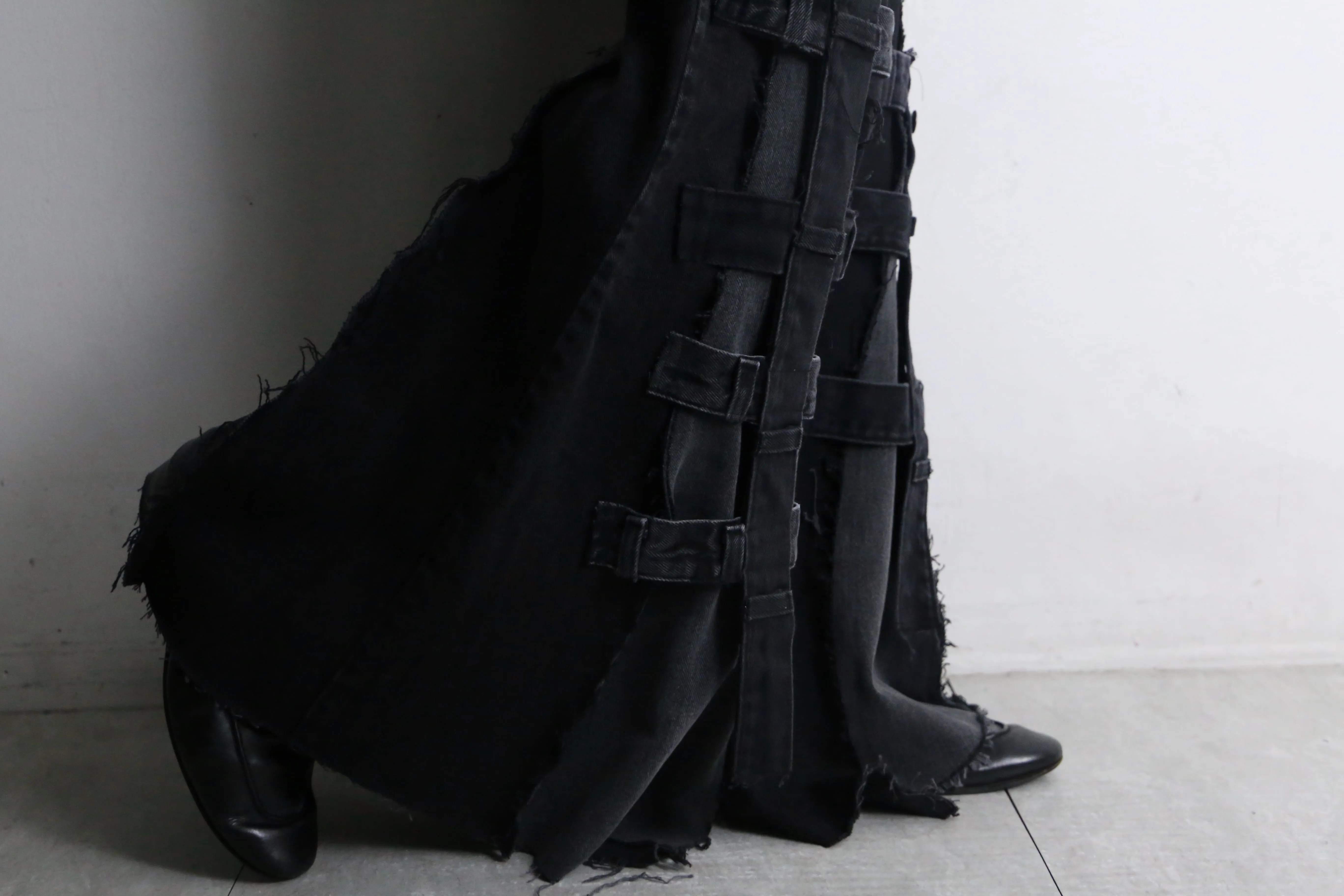 "Re:make"super flare black denim