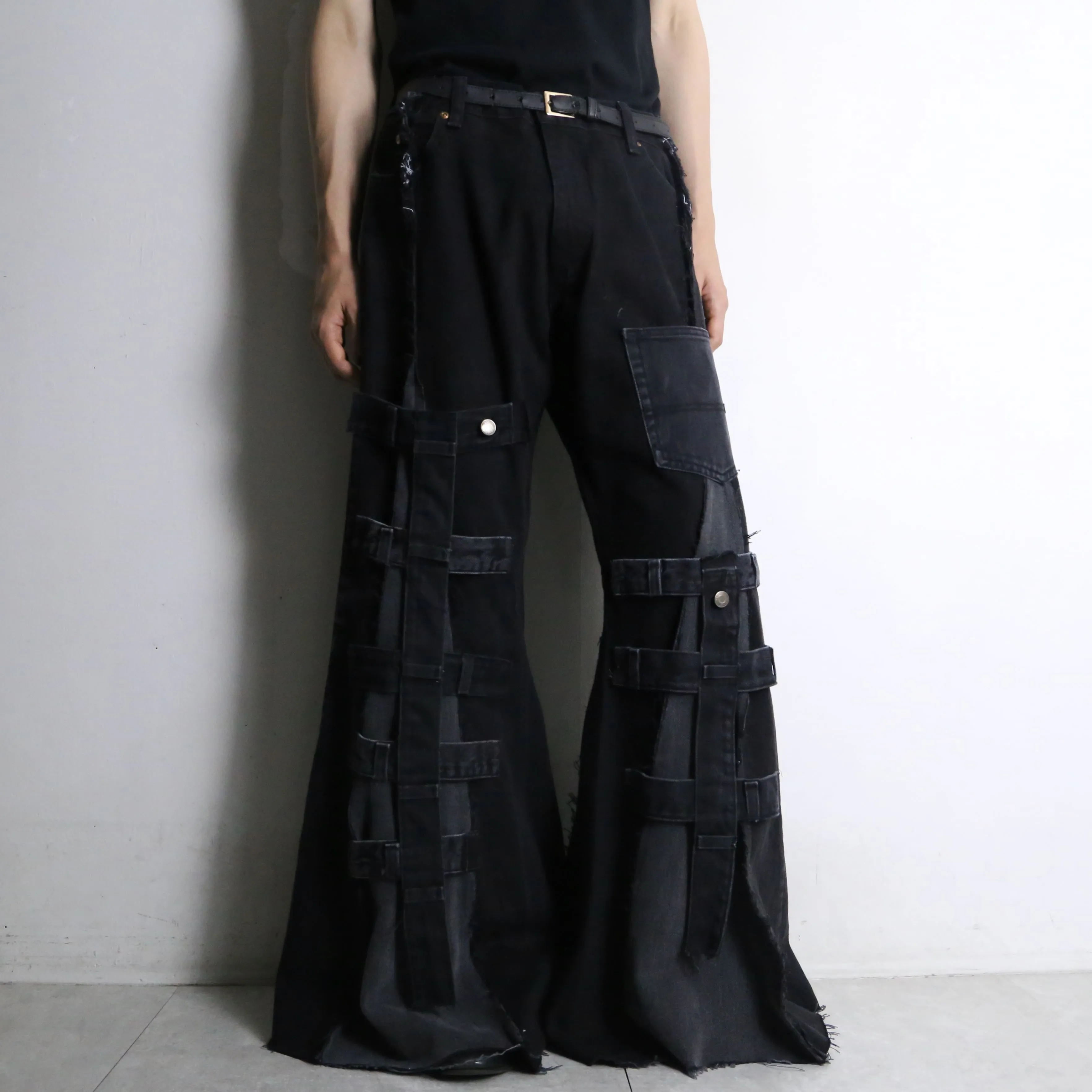 "Re:make"super flare black denim