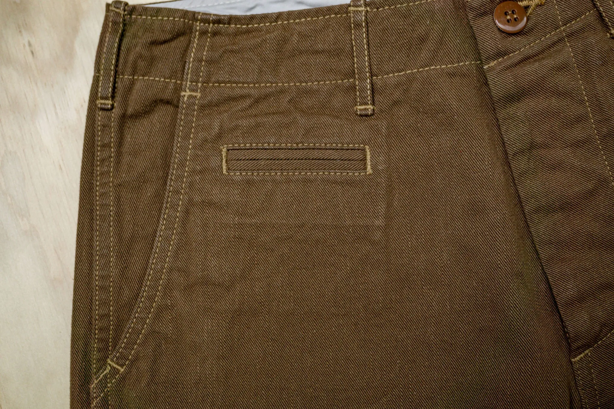 UES C408 - Regular Chinos - Olive